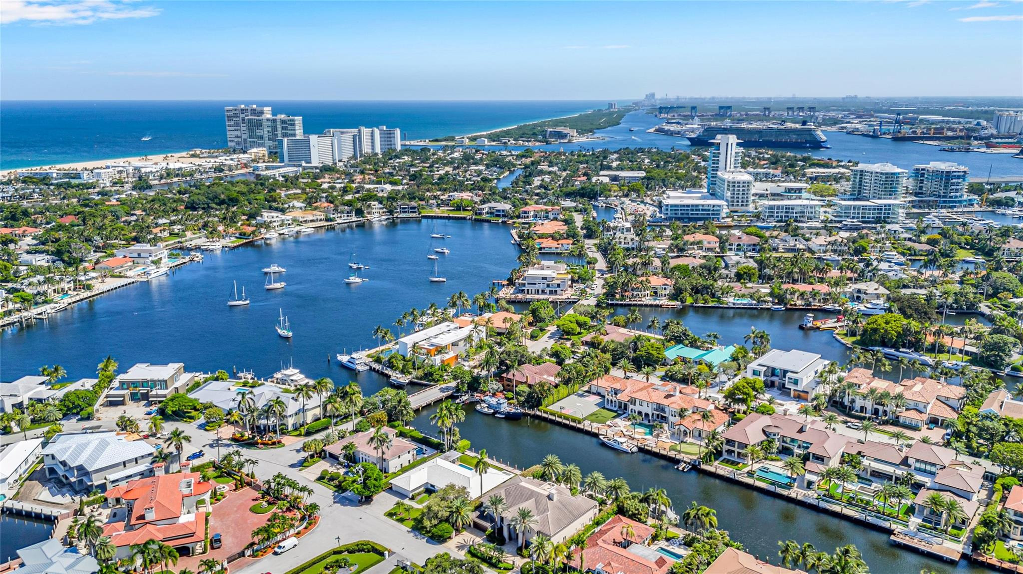 38 Isla Bahia Dr