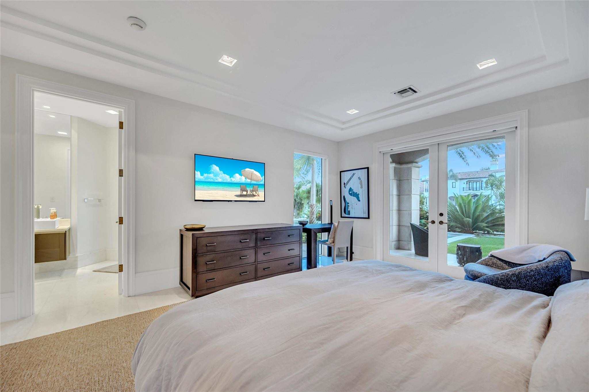 38 Isla Bahia Dr