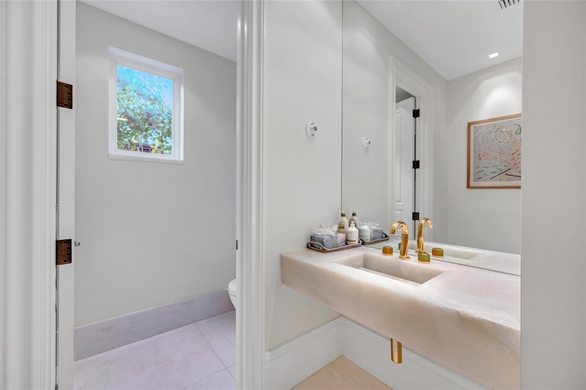 38 Isla Bahia Dr