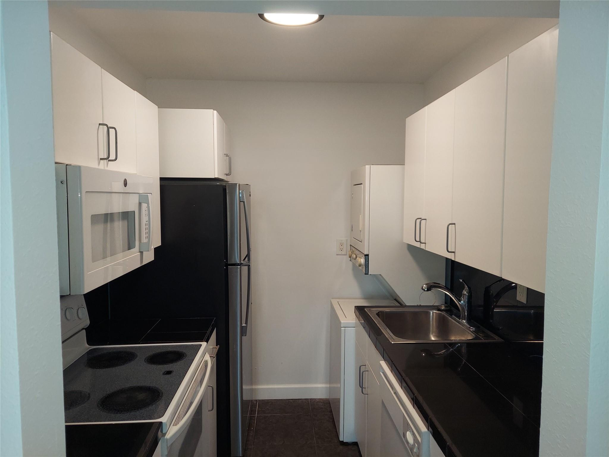 1400 NE 54th St 308