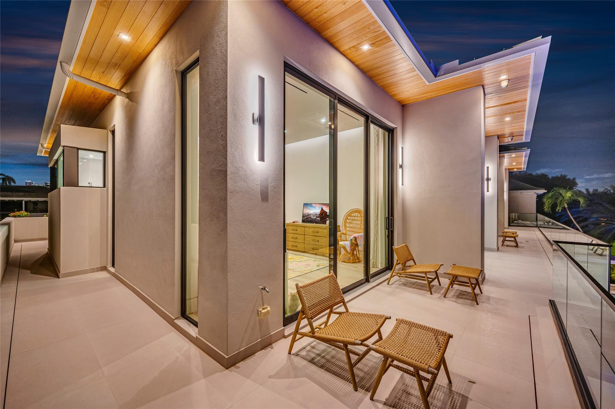 408 Coral Way