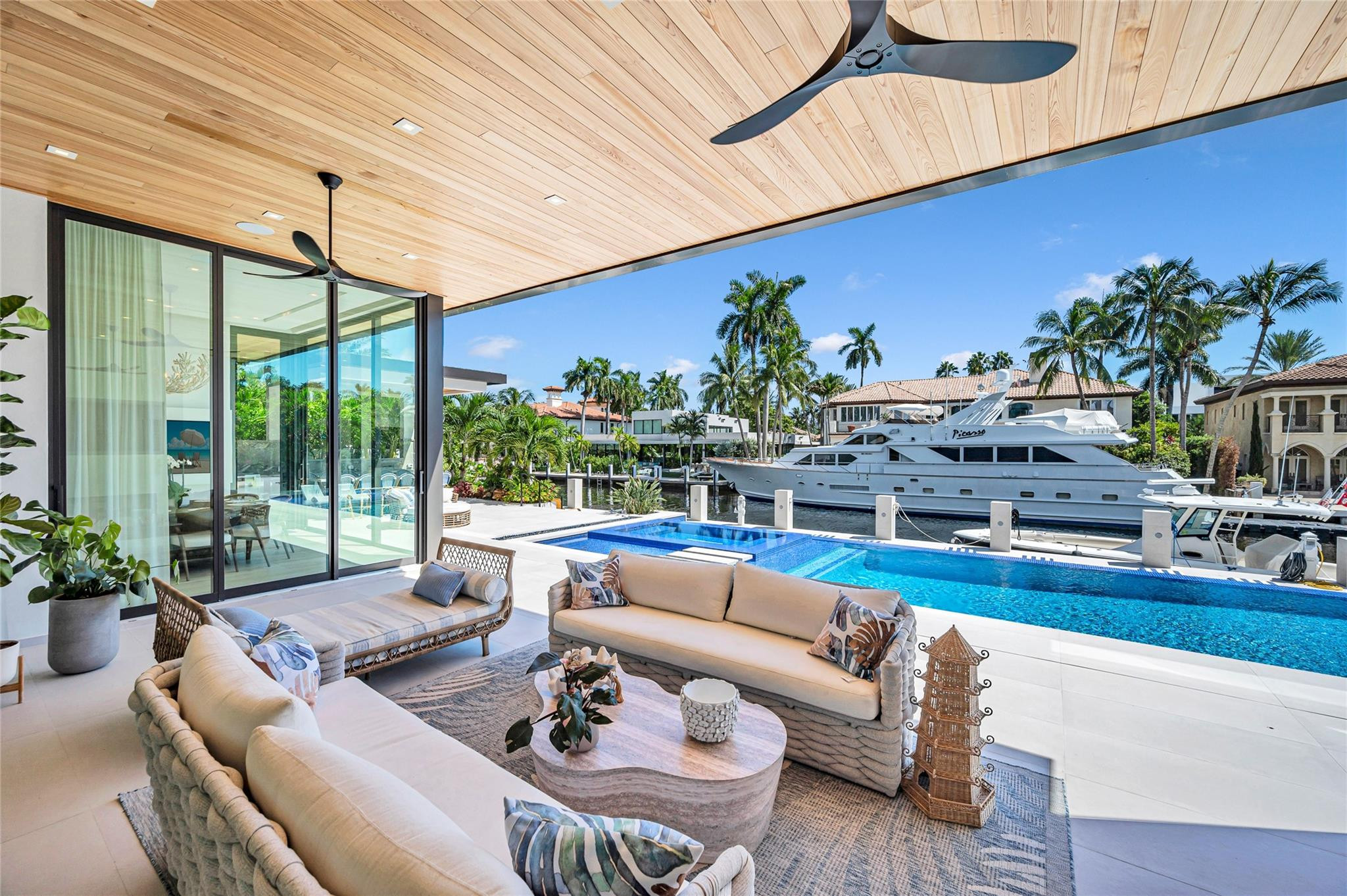 408 Coral Way