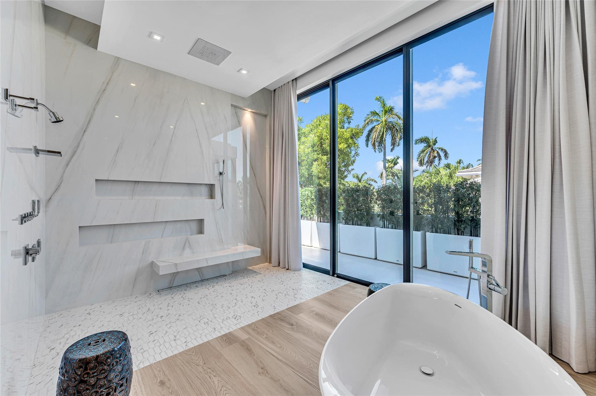408 Coral Way