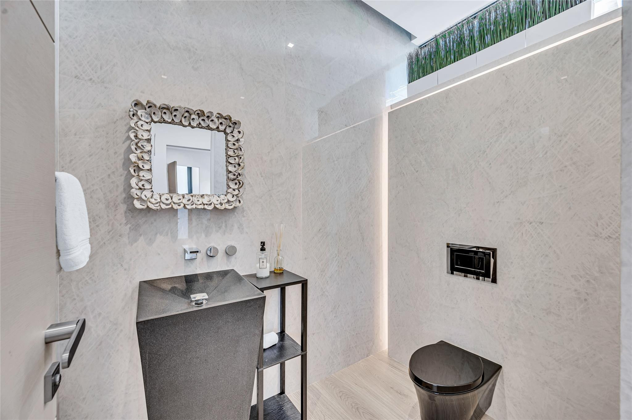 408 Coral Way
