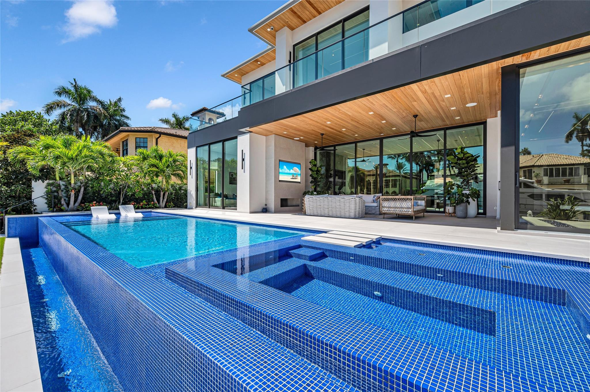408 Coral Way