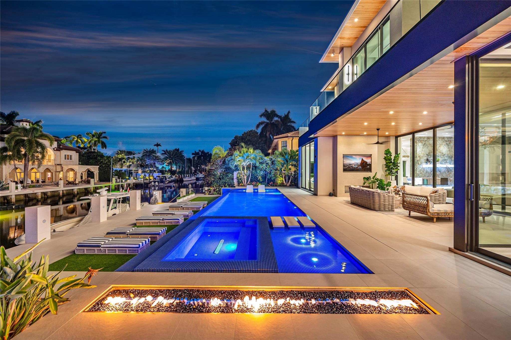 408 Coral Way