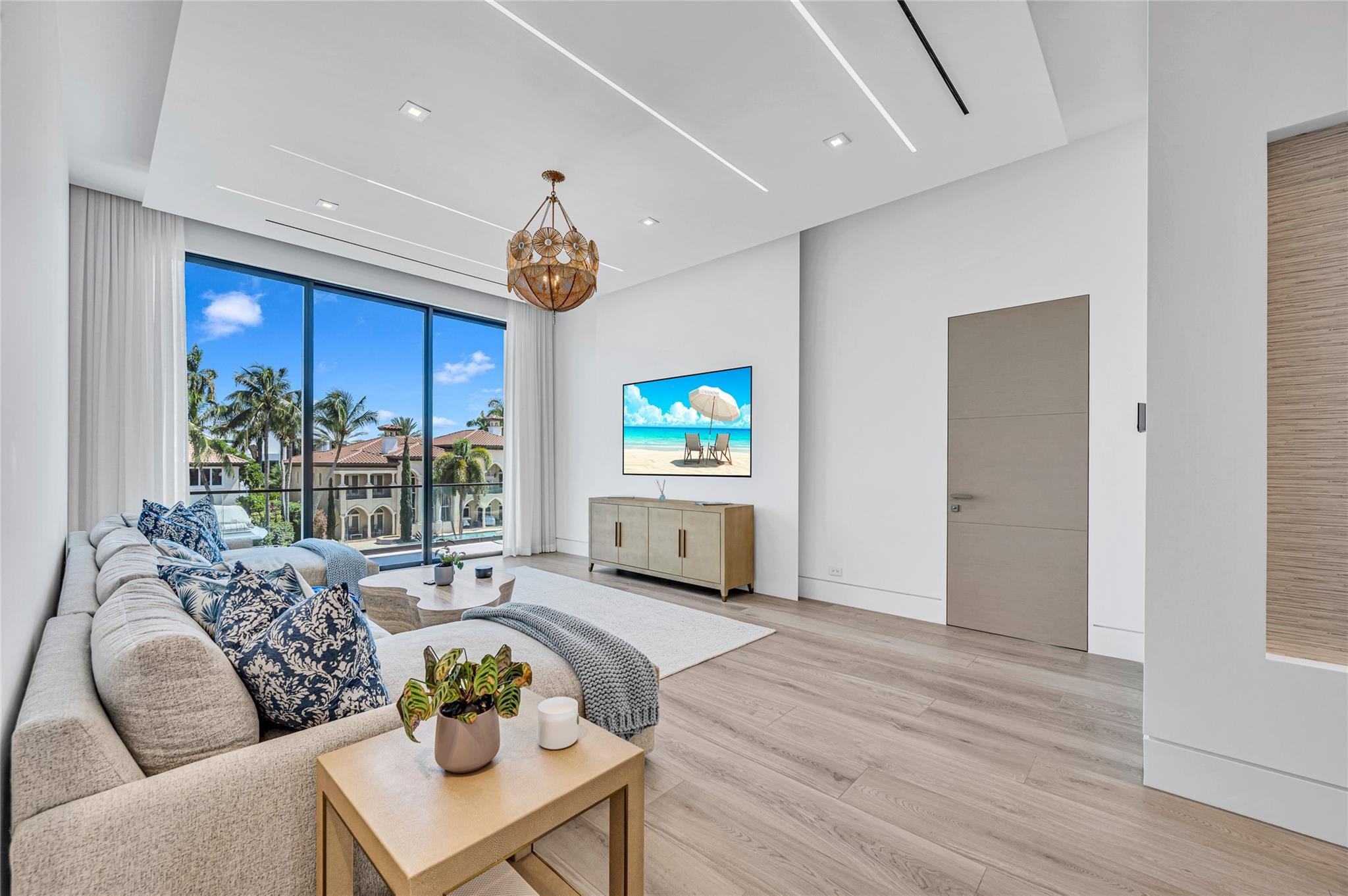 408 Coral Way