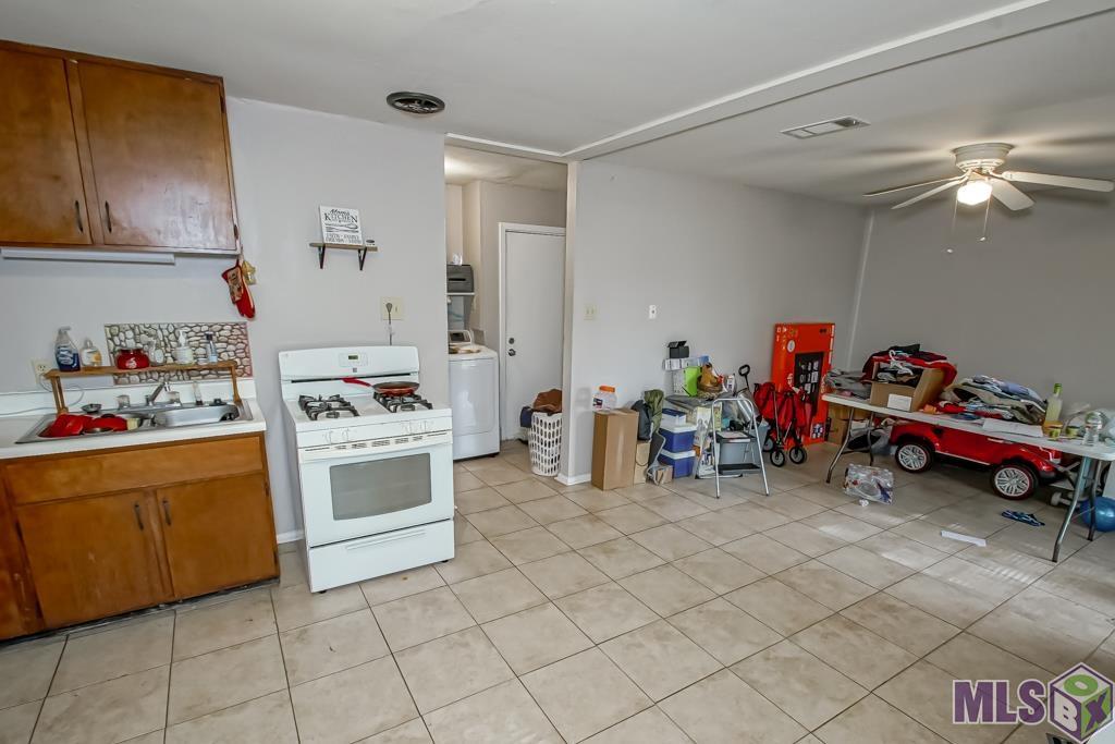 11923 Rutgers Ct
