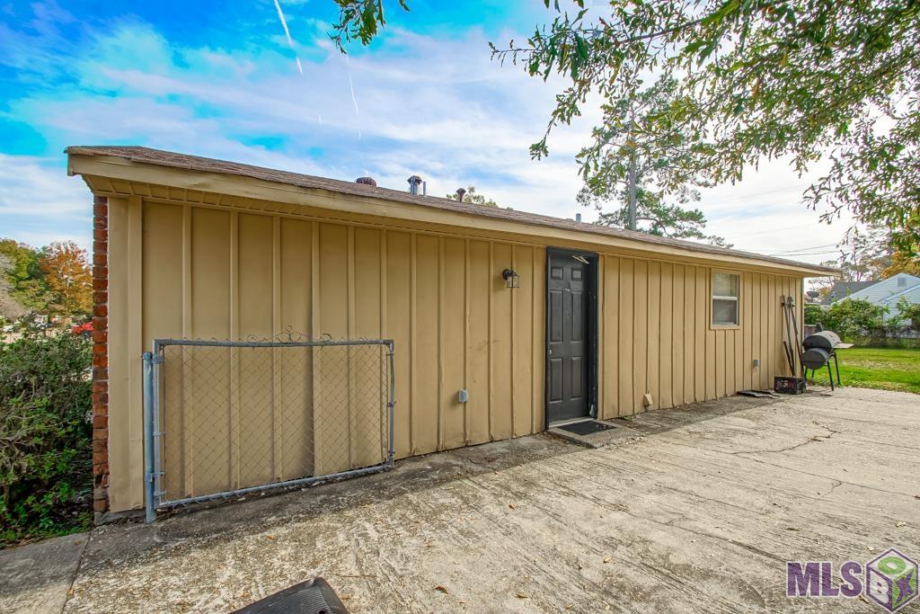 11556 Baylor Dr