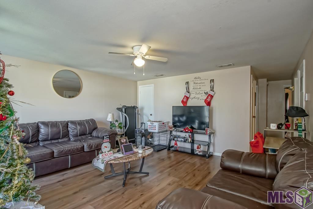 11556 Baylor Dr