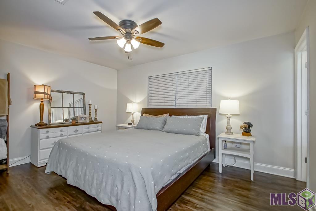 13918 Red River Ave