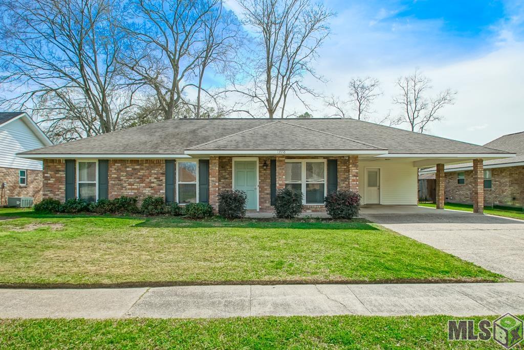 13918 Red River Ave