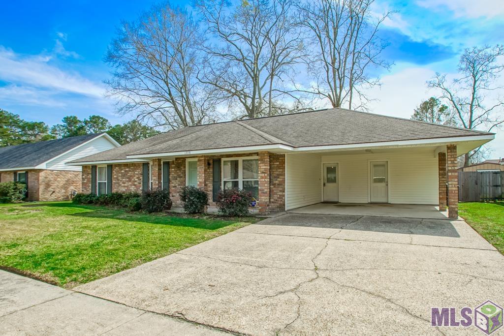 13918 Red River Ave