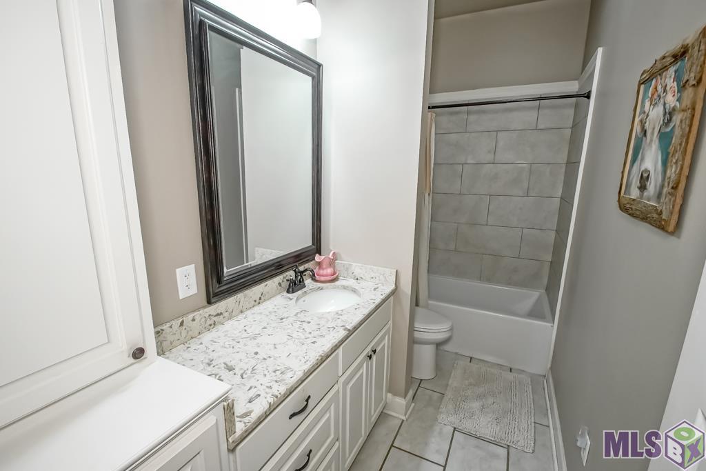 15803 Peairs Rd