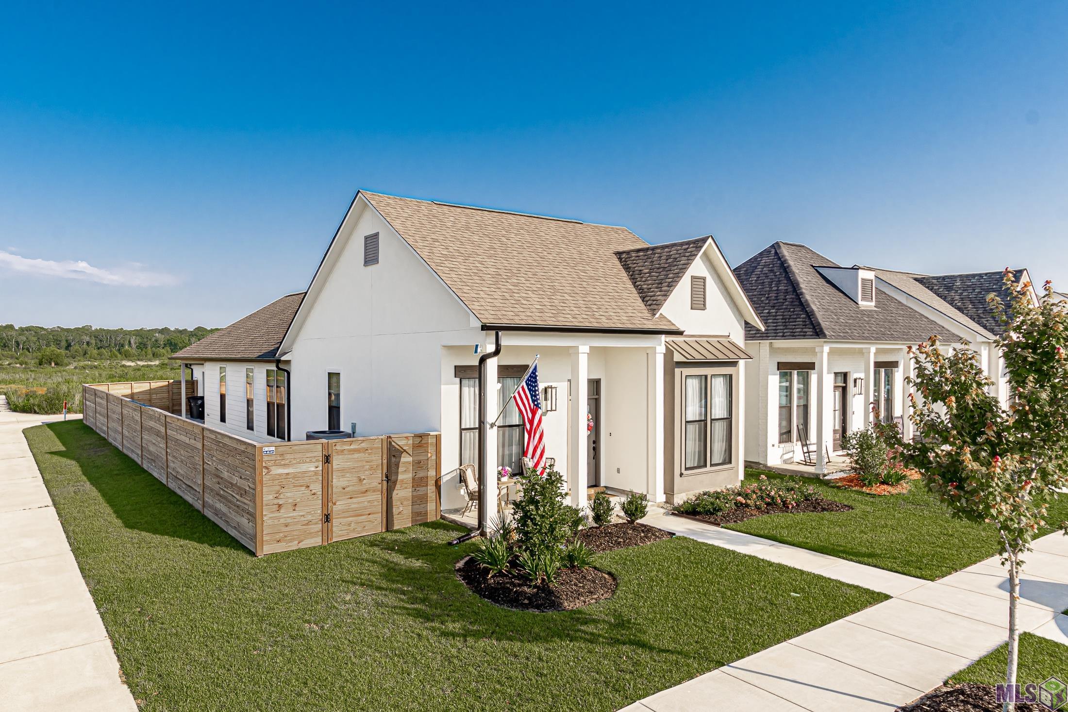 10106 Grayton Dr
