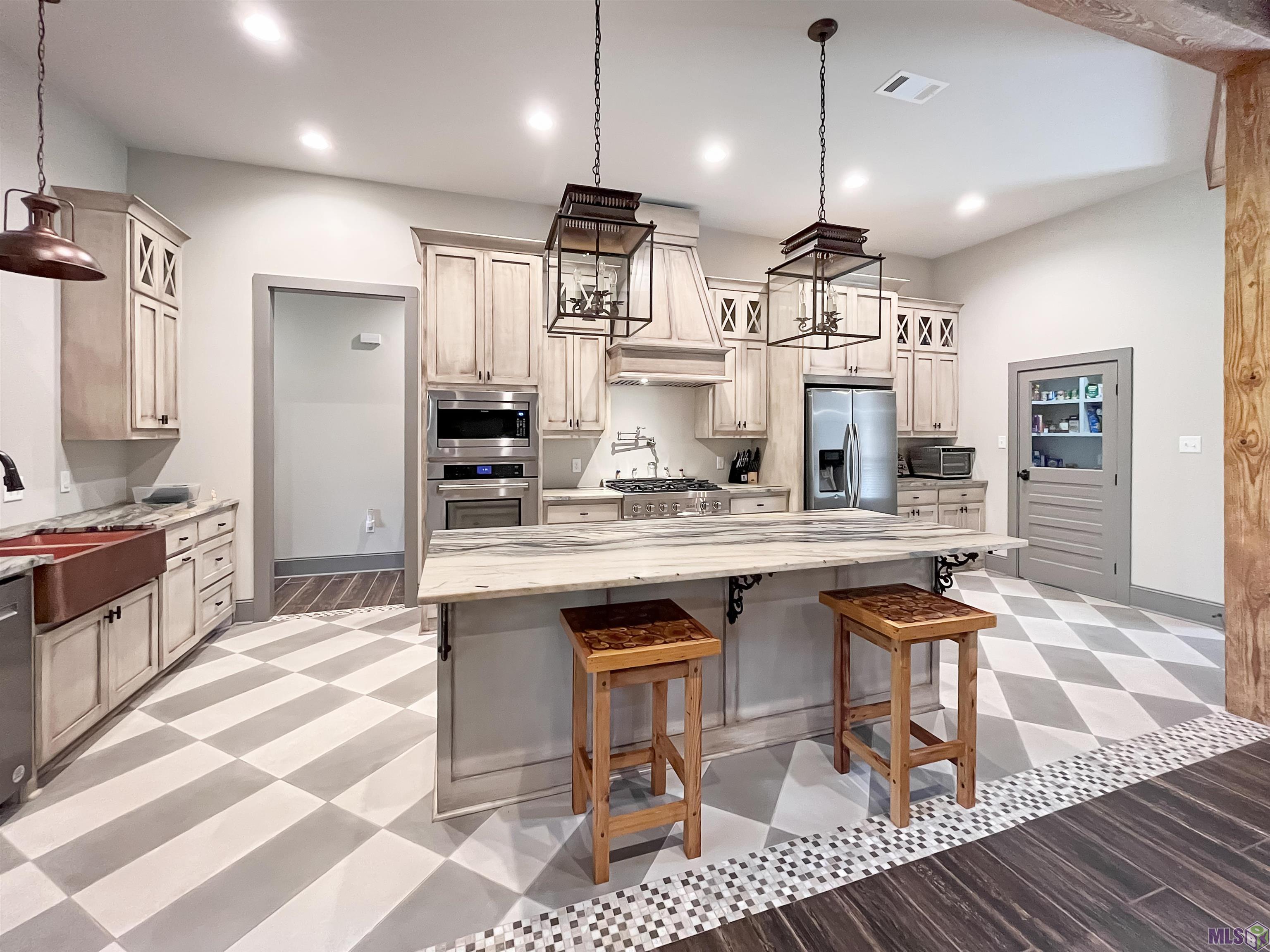 31924 Cane Market Rd