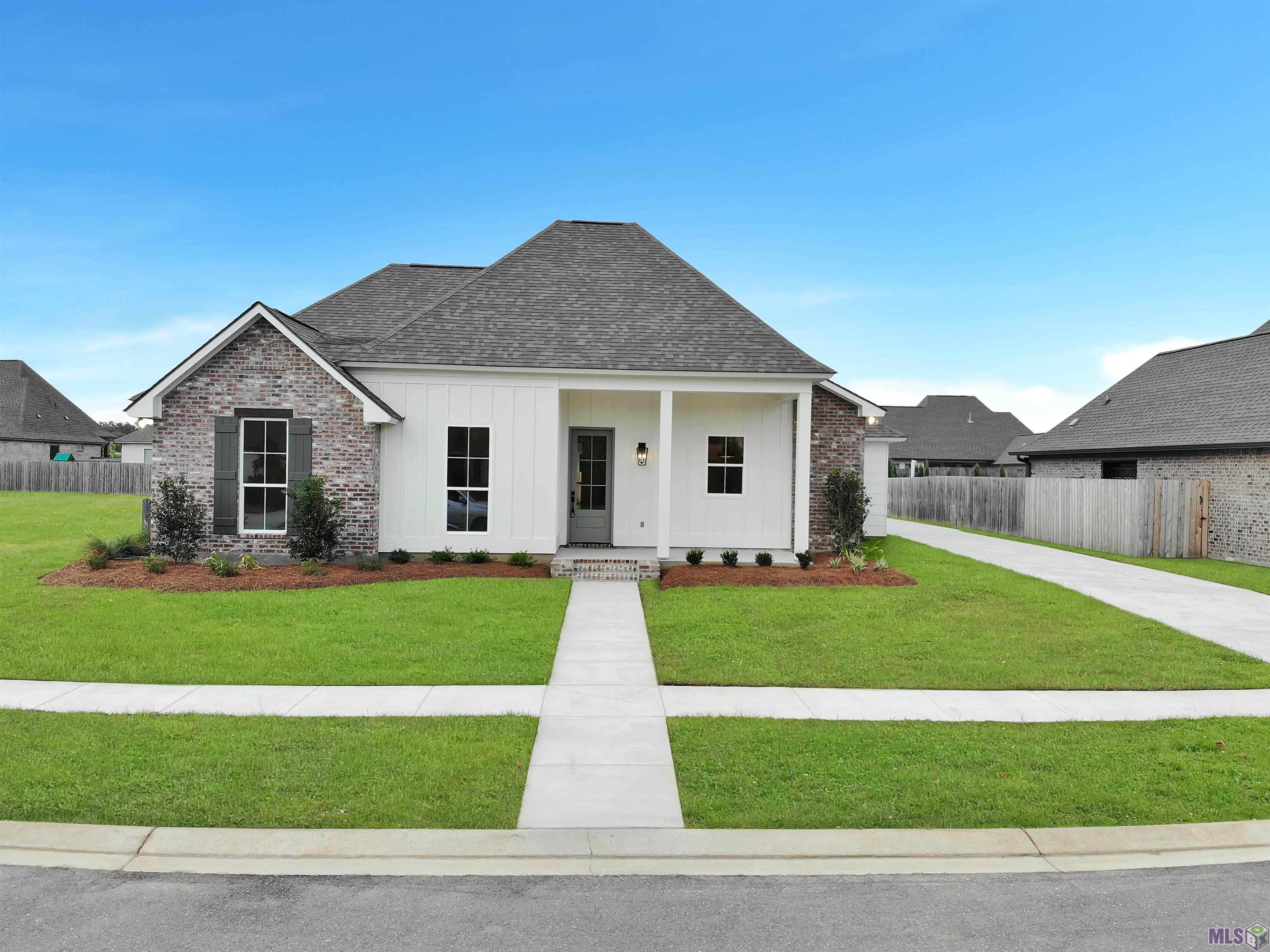 7283 Effie Dr