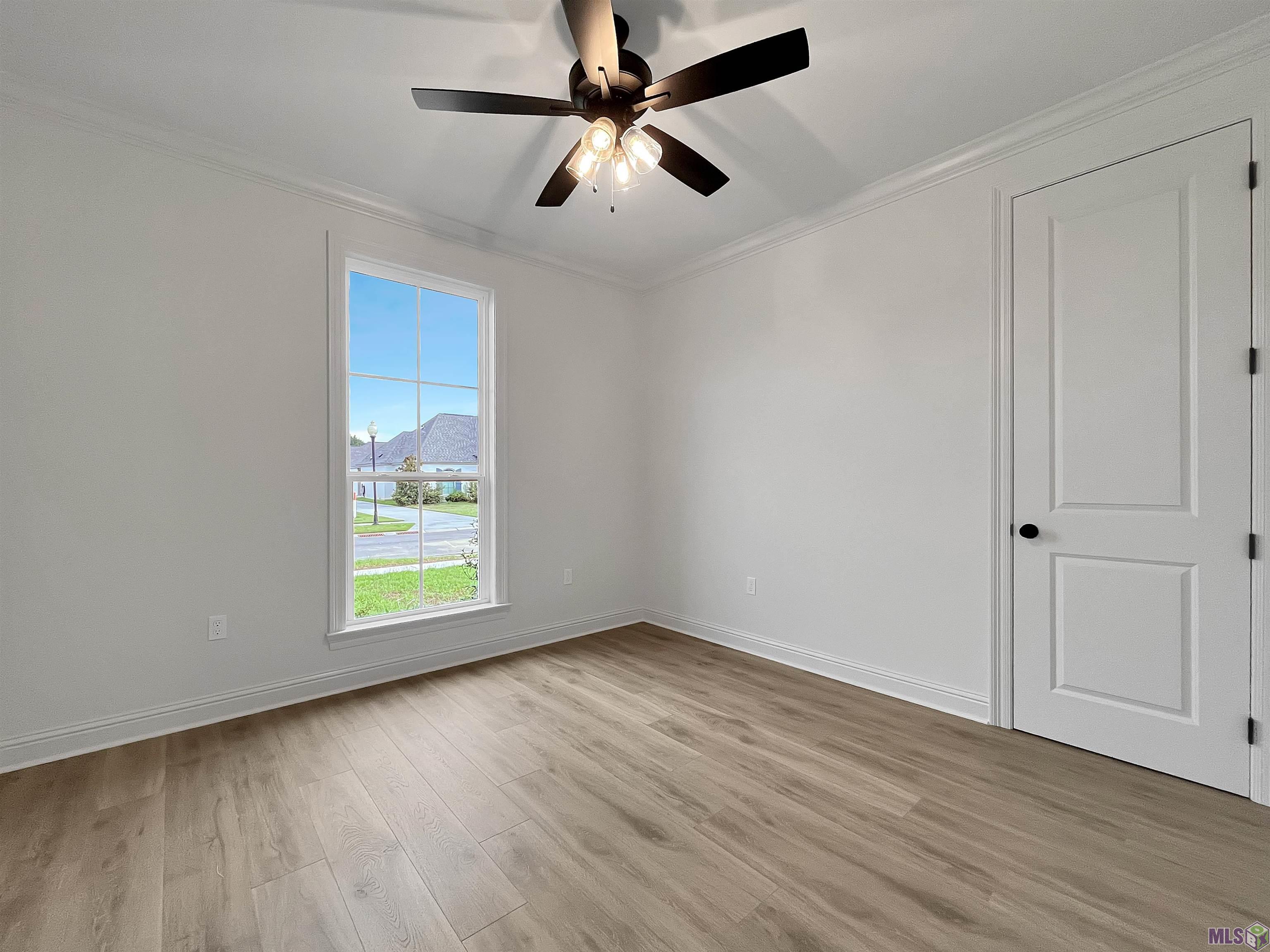 7283 Effie Dr
