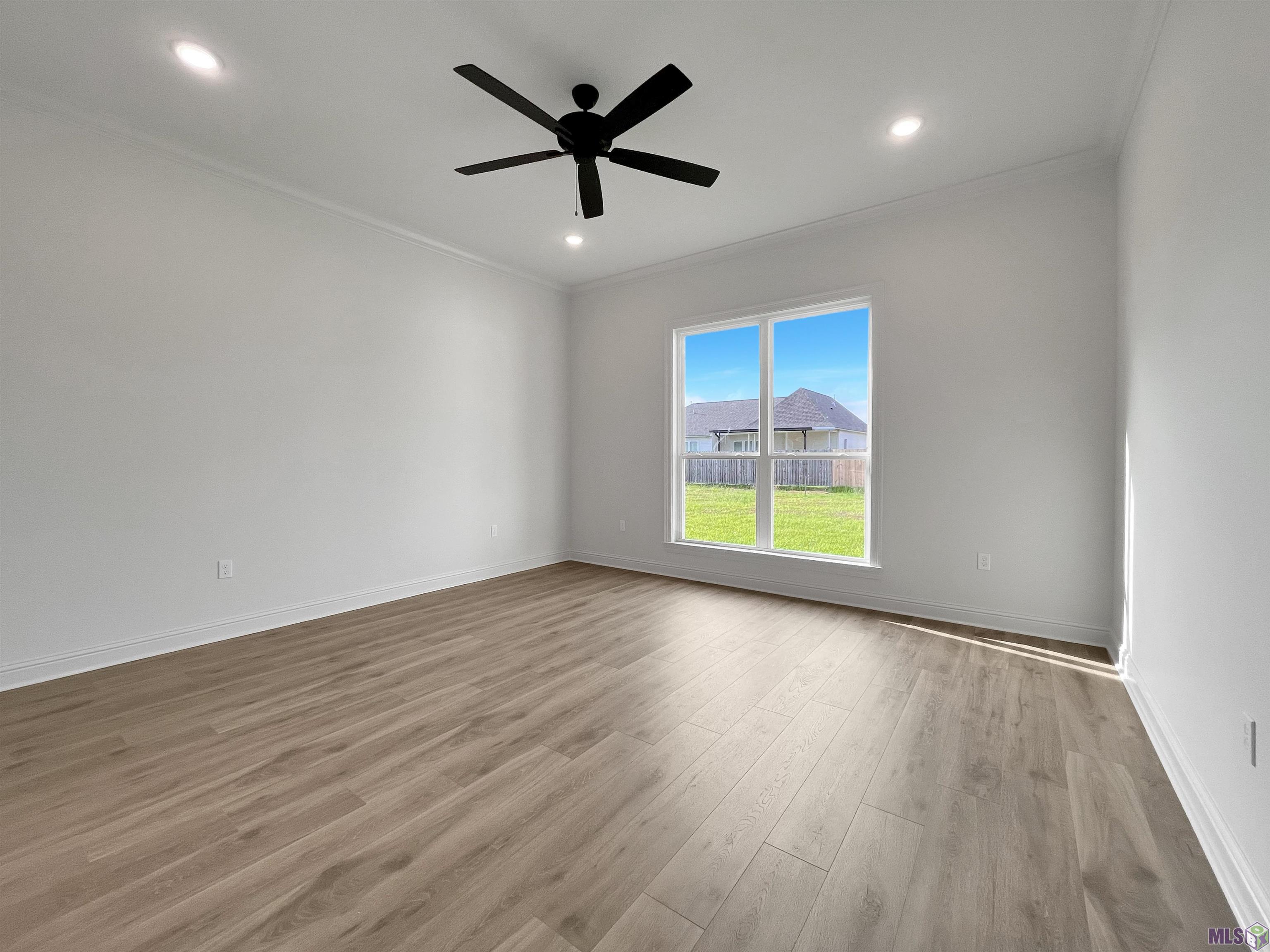 7283 Effie Dr
