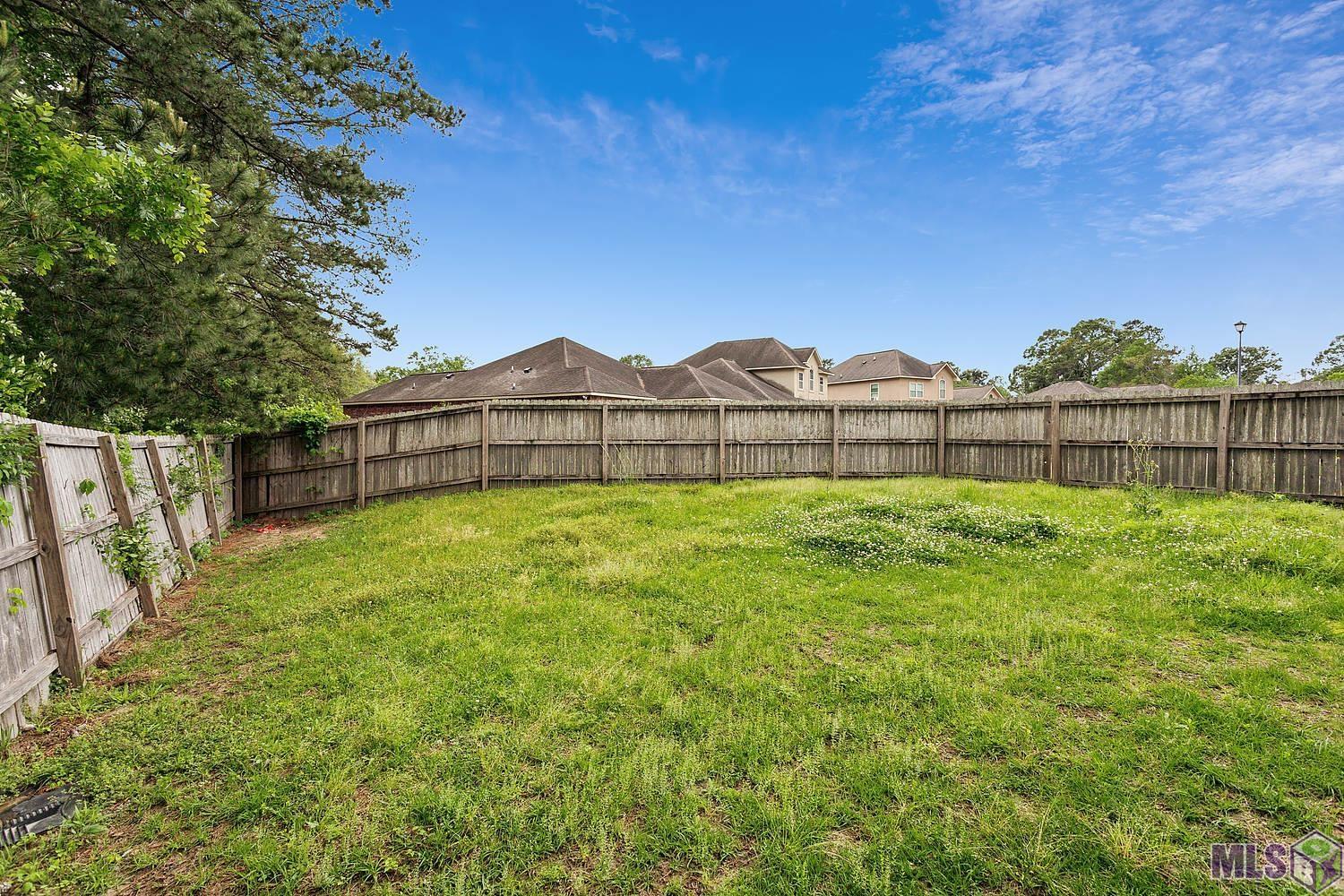 6936 Silver Springs Dr