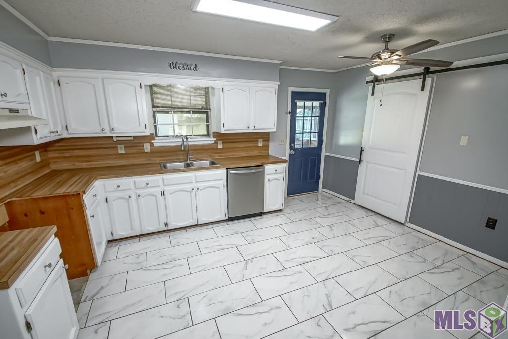13932 Spreading Oaks Dr