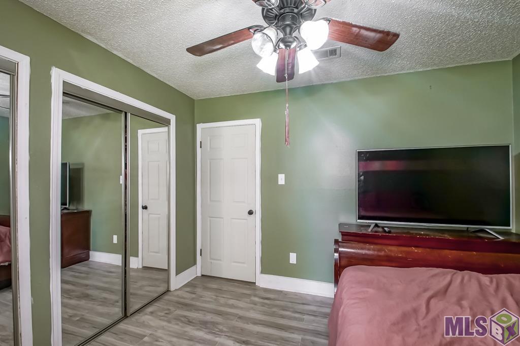 11729 Dame Dr