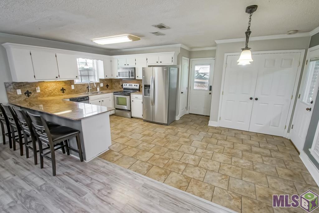 11729 Dame Dr