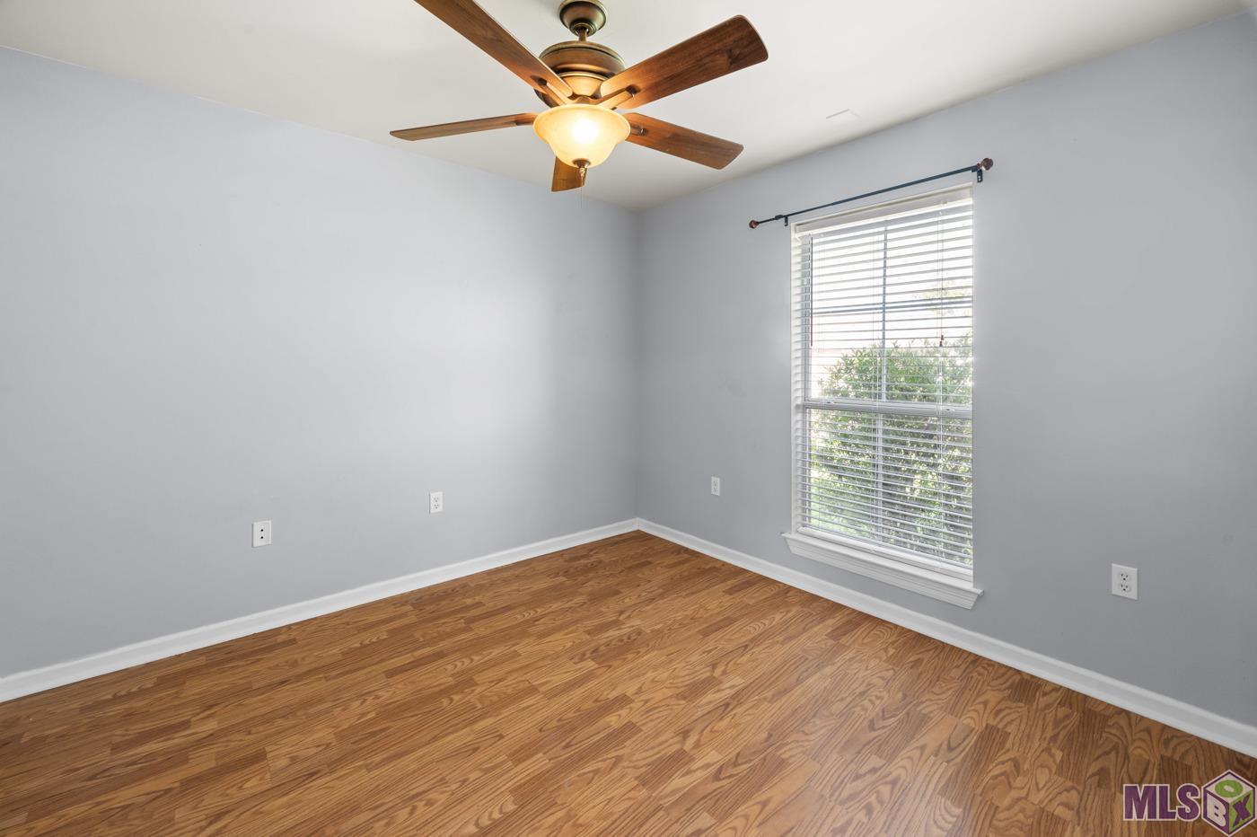24594 Rolling Meadow
