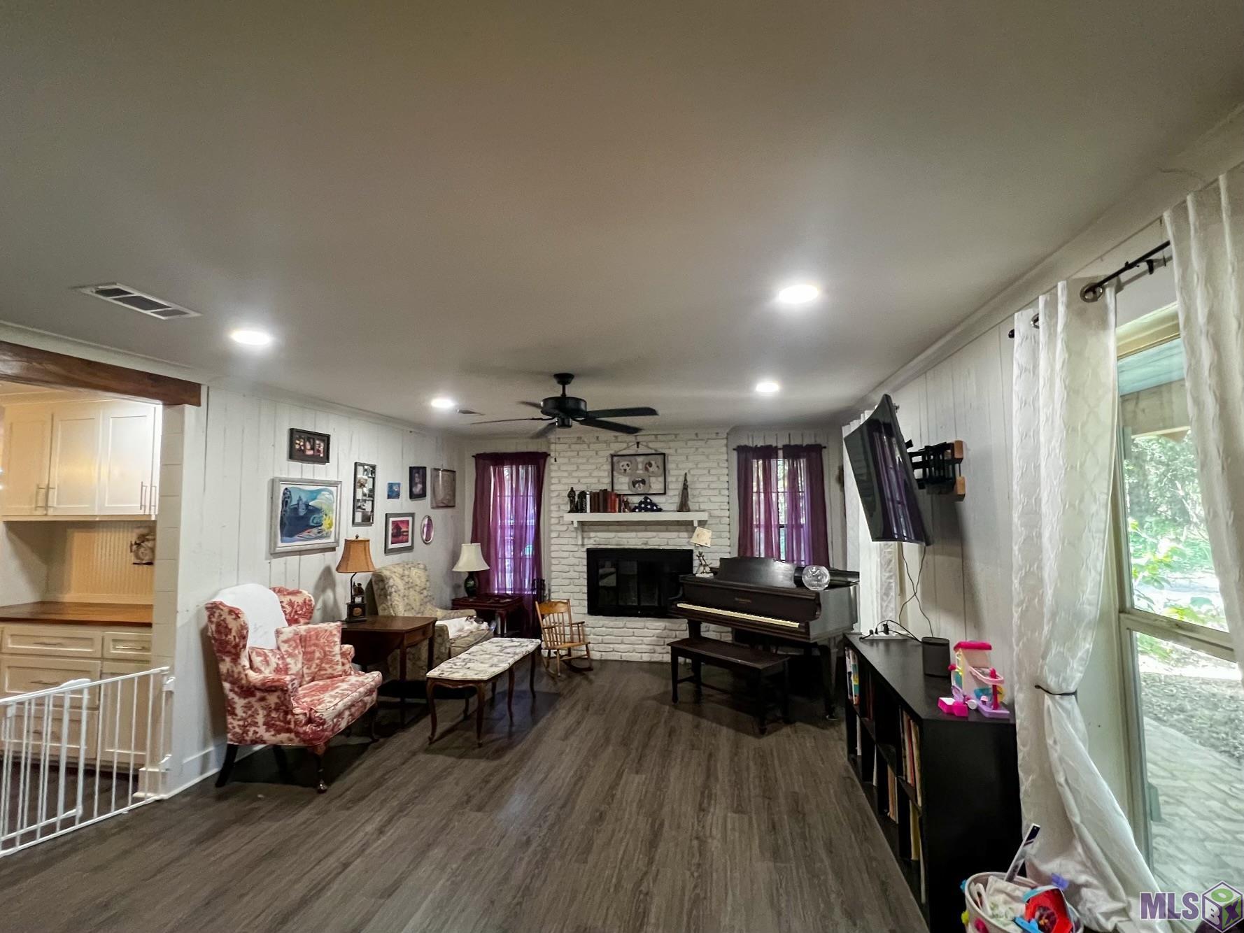 38277 Little Woods Dr