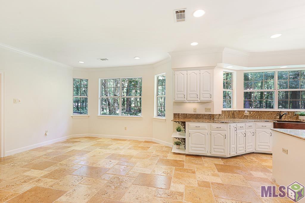 19113 W Piney Point Ave