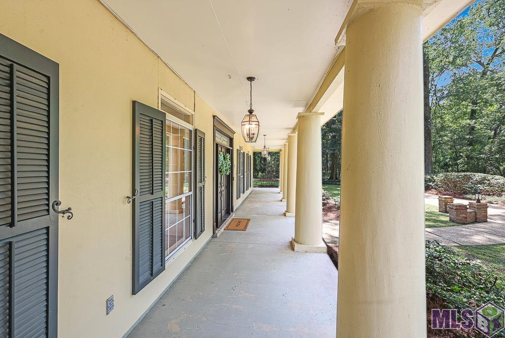 19113 W Piney Point Ave