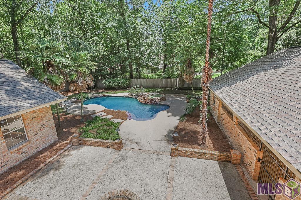 19113 W Piney Point Ave