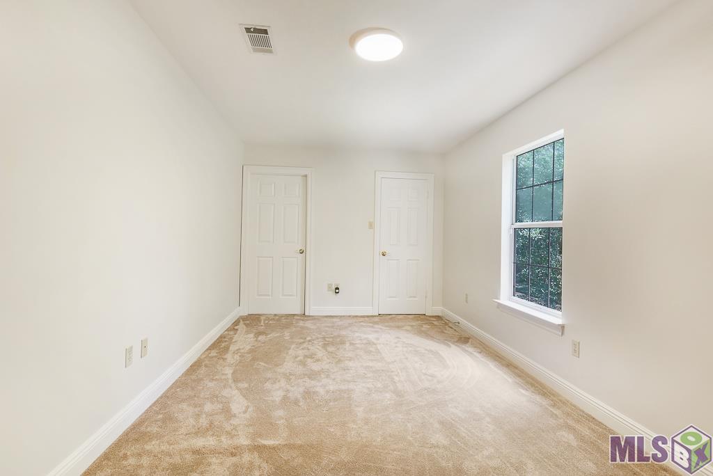 19113 W Piney Point Ave