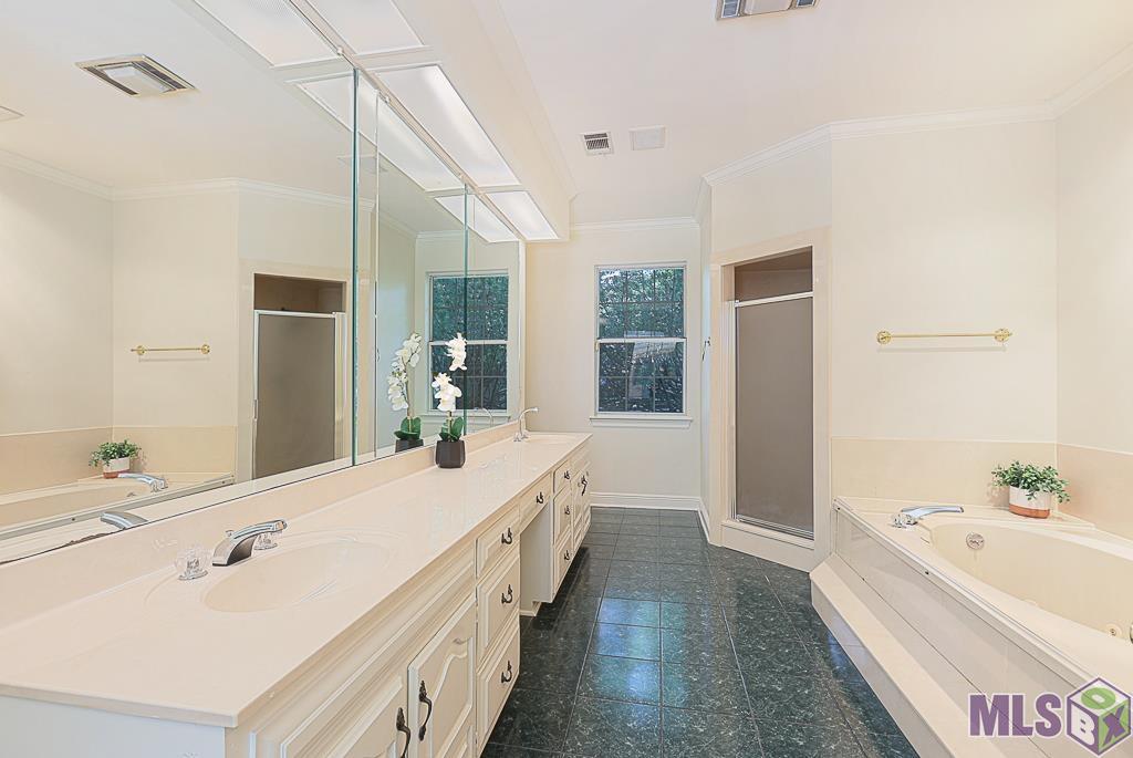 19113 W Piney Point Ave