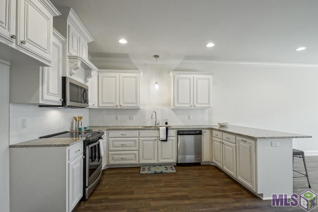 9017 Lockhart Rd # 5B Unit: #5B