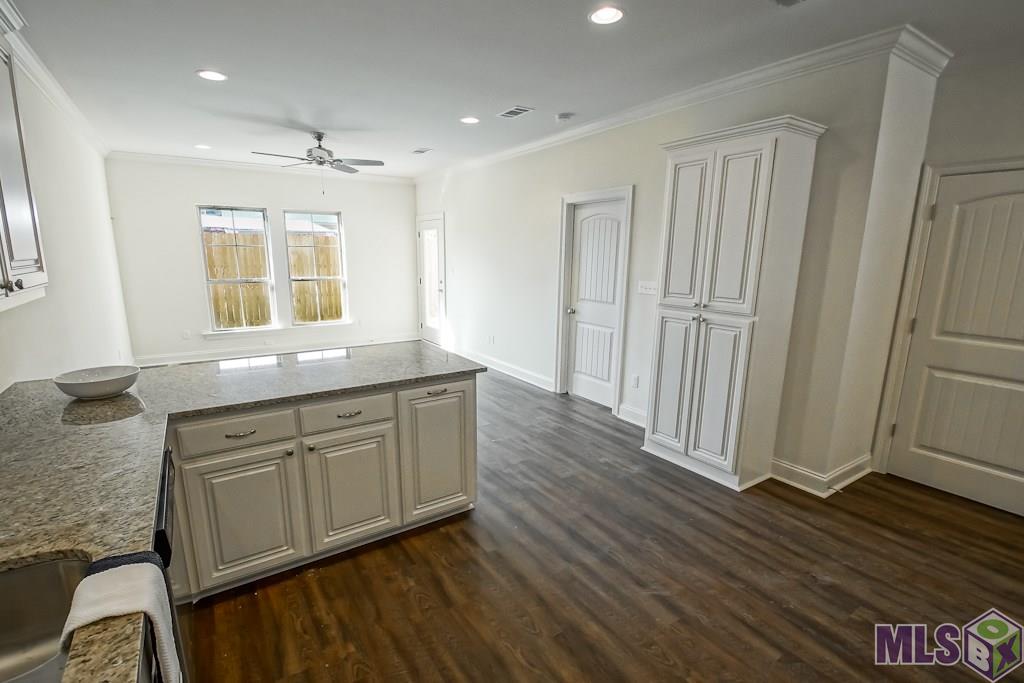 9017 Lockhart Rd # 5B Unit: #5B