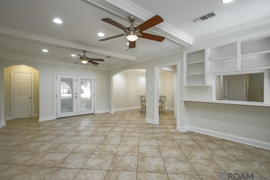 16720 Tiger Bend Rd