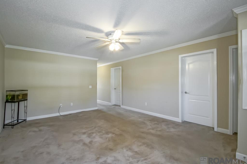 26350 Riverscape Dr