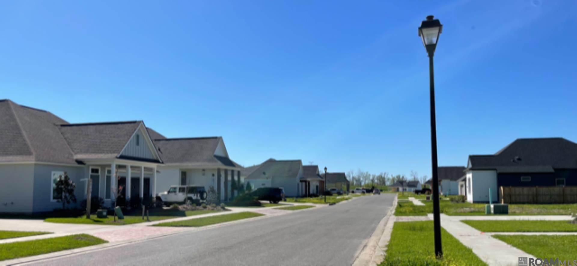 7005 Ardennes Dr
