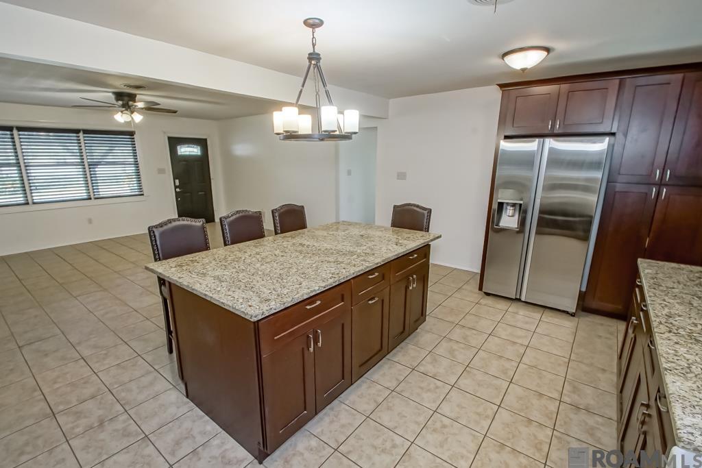 9786 Hooper Rd