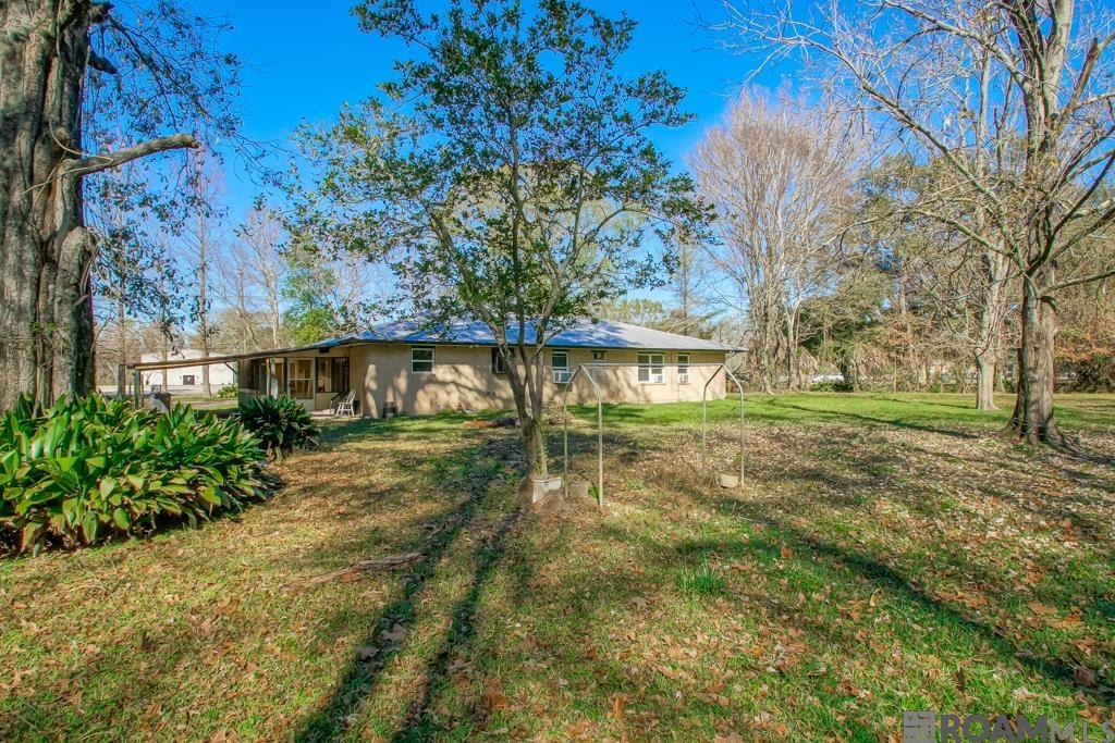 9786 Hooper Rd