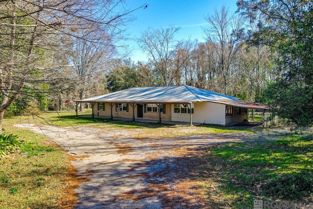 9786 Hooper Rd