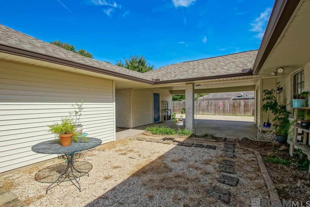 1212 Weeping Willow Dr