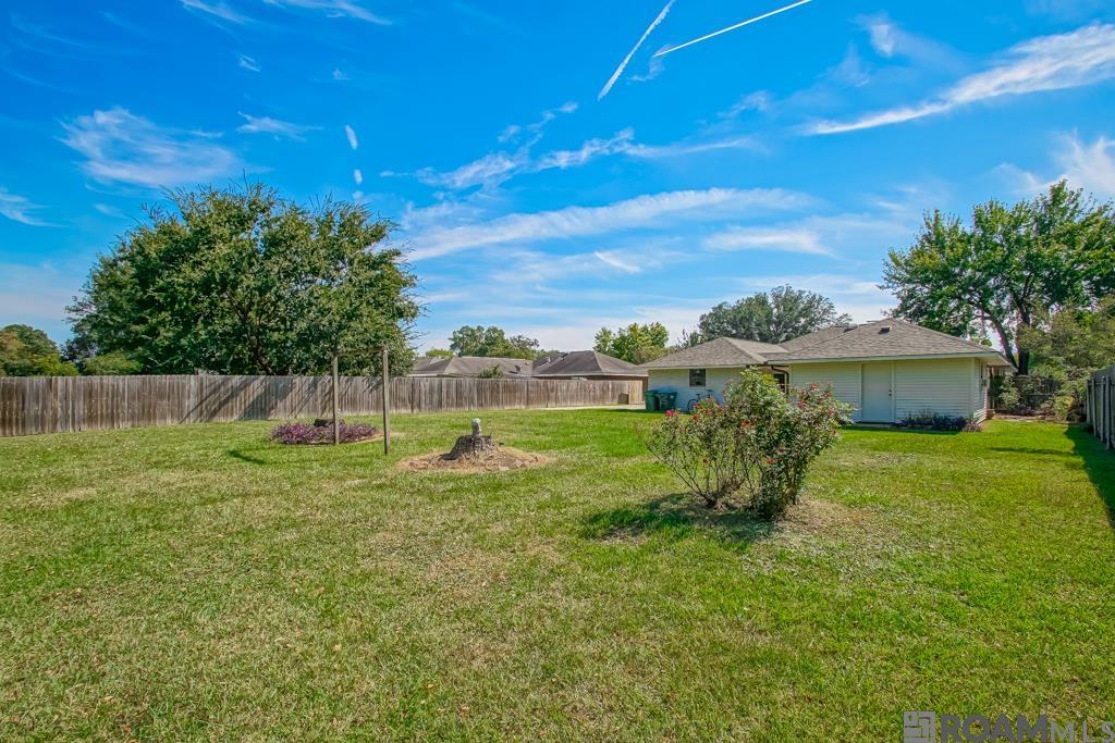 1212 Weeping Willow Dr