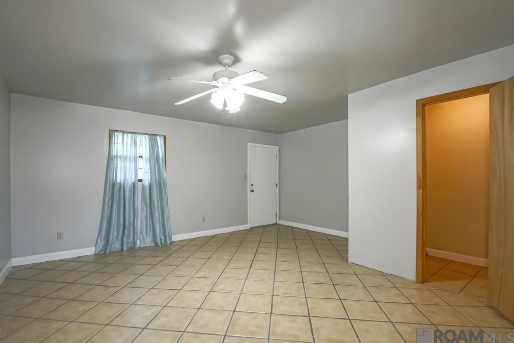 1212 Weeping Willow Dr
