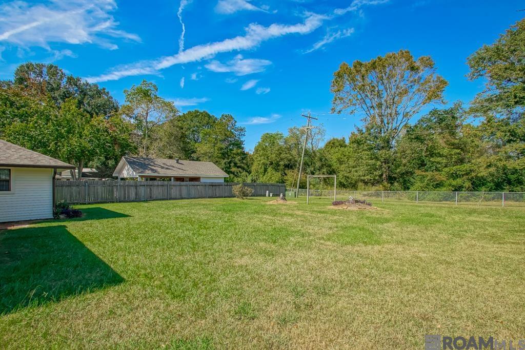 1212 Weeping Willow Dr