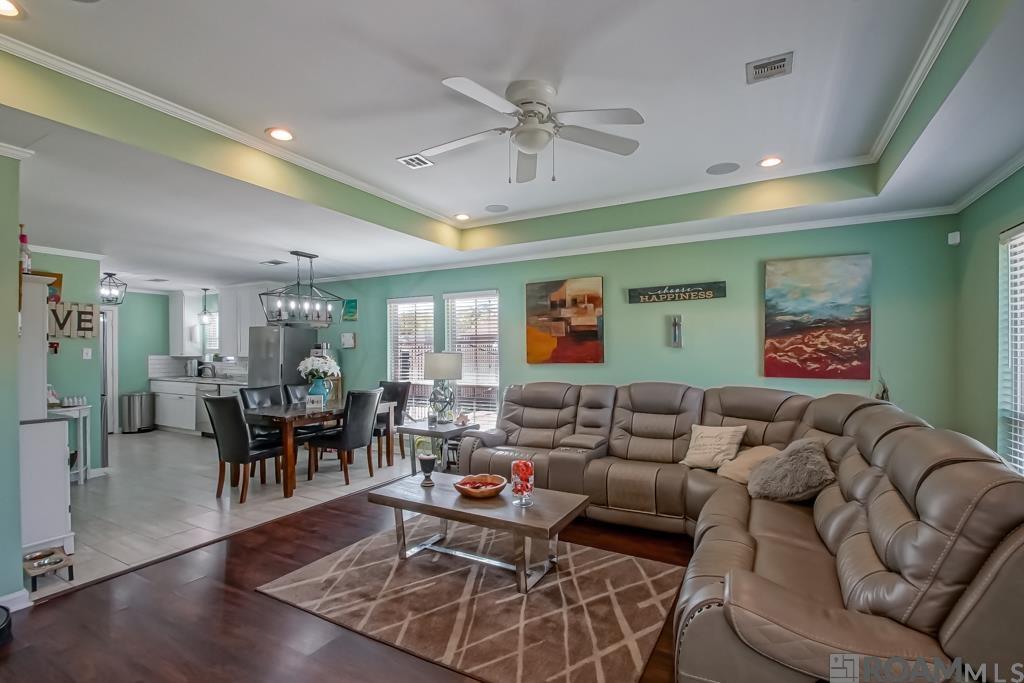 12250 Cottage Hill Dr