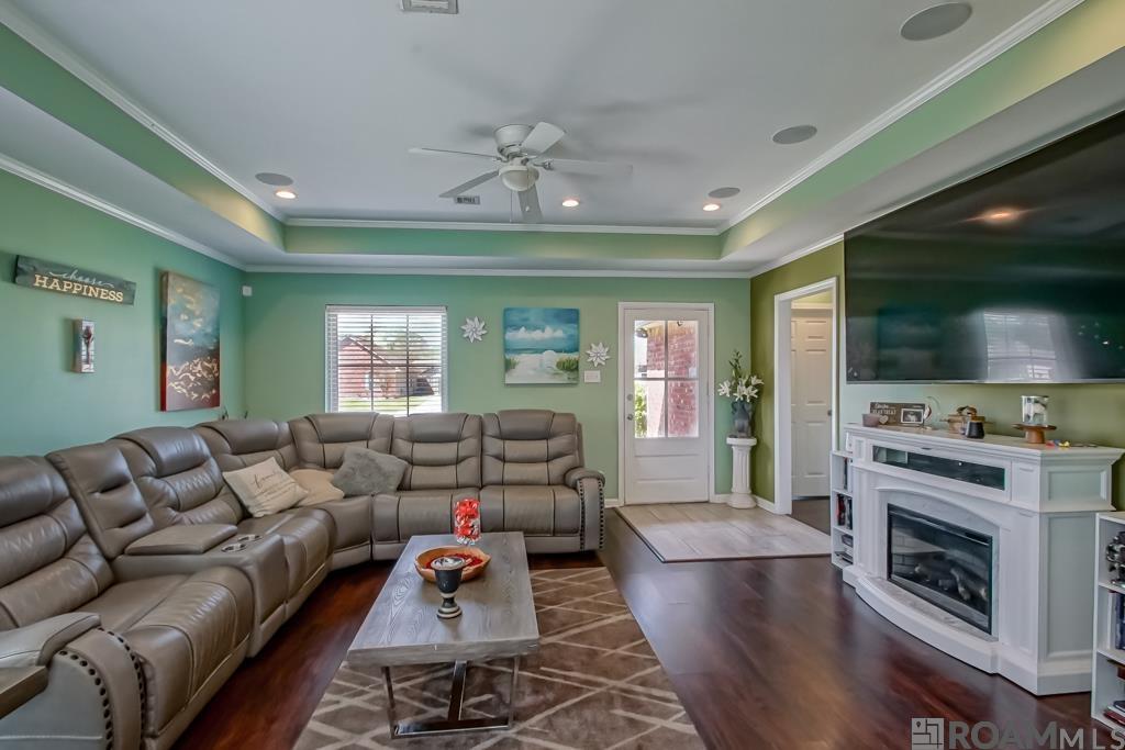 12250 Cottage Hill Dr