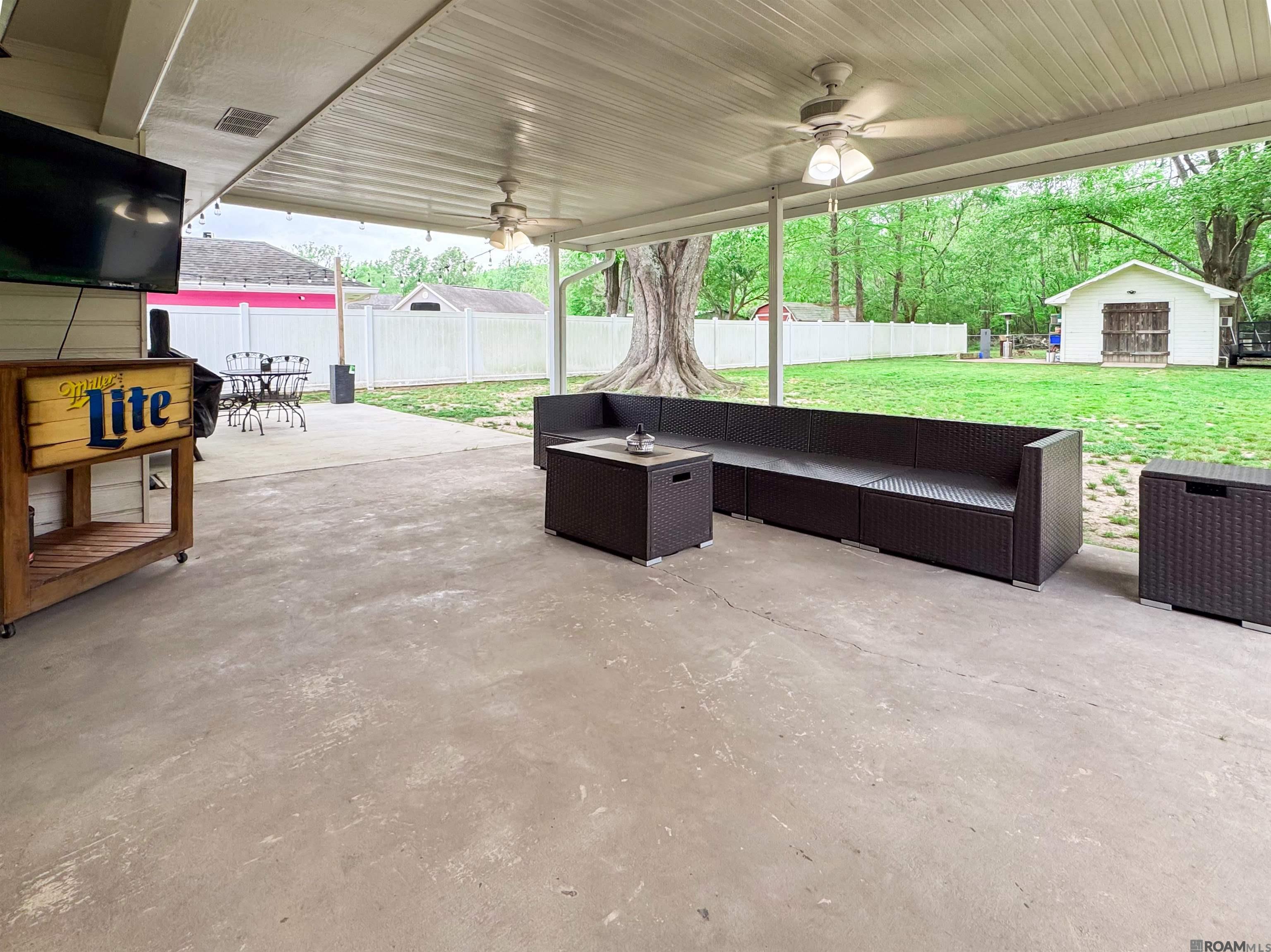 11143 Gate Way Dr