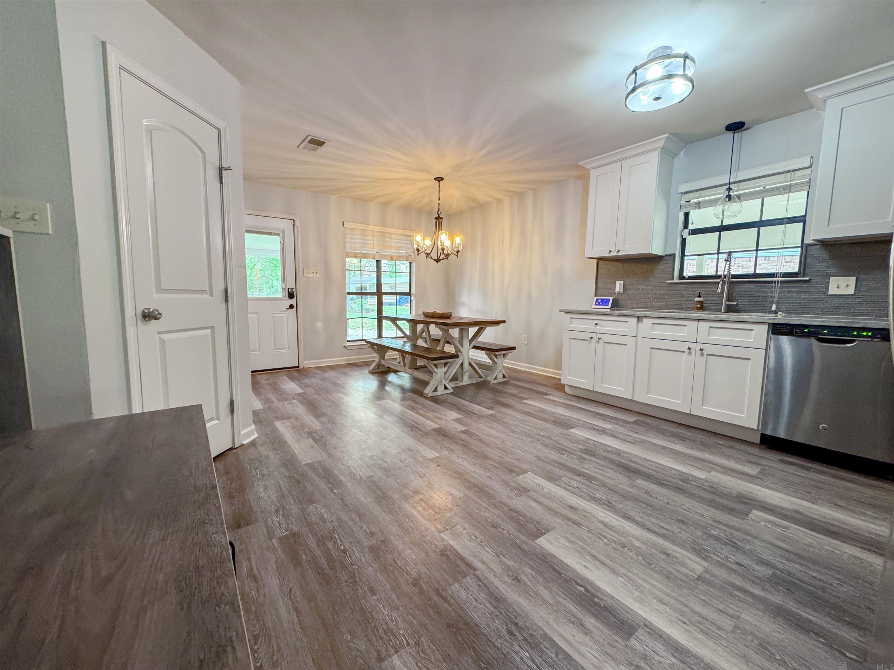 11143 Gate Way Dr